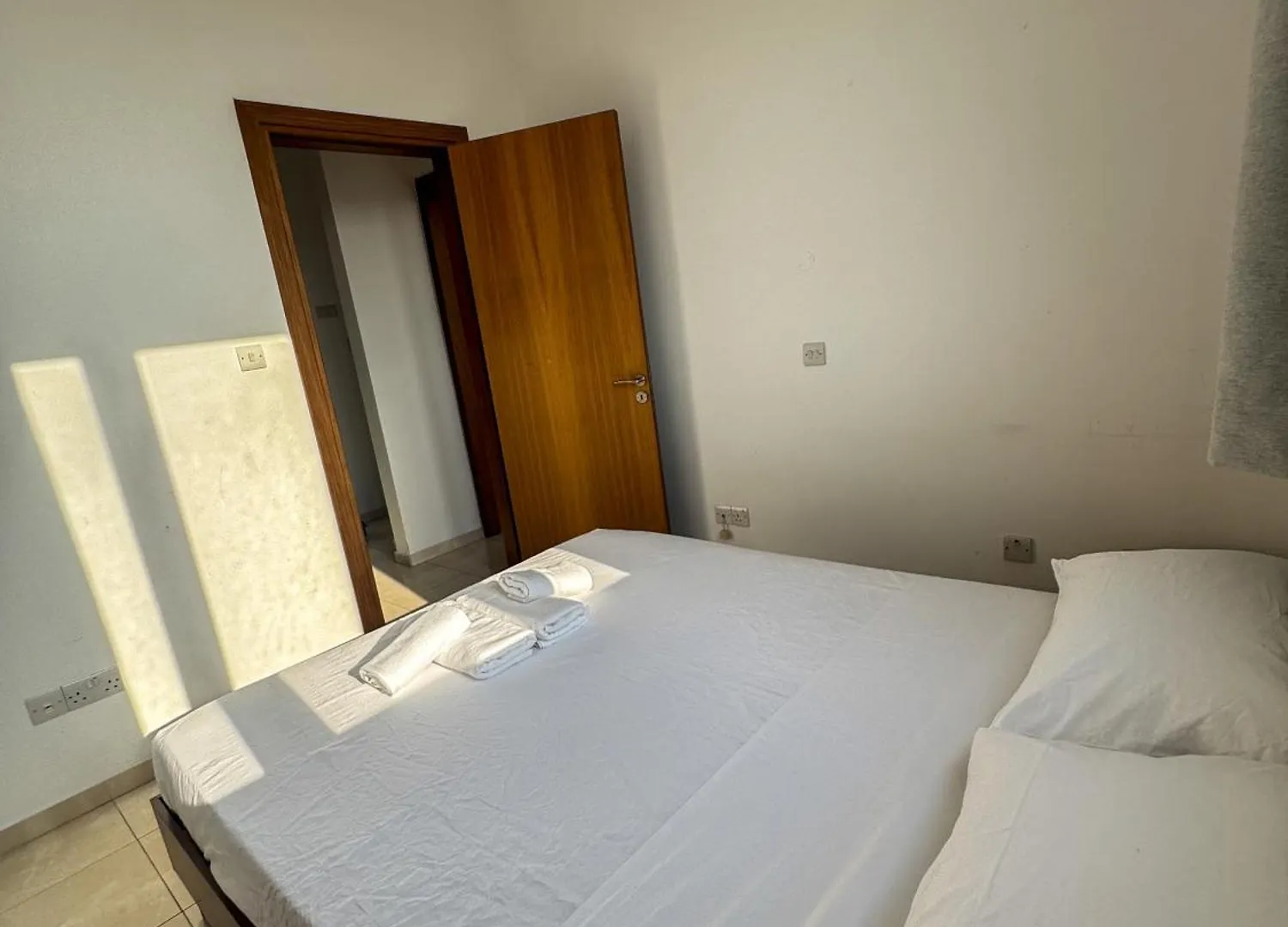 Sea View City Beach Apartment Larnaca Cipro