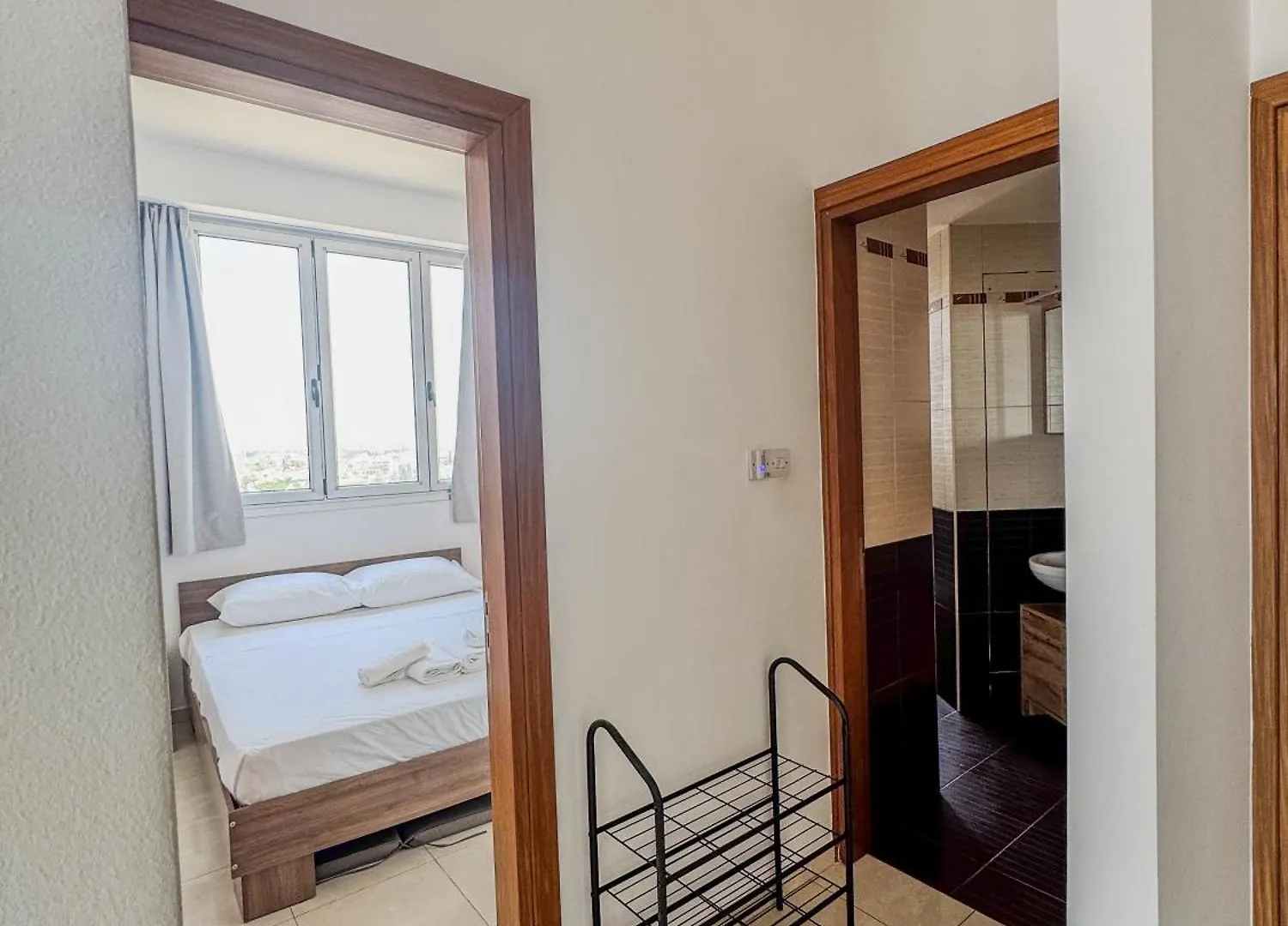 Sea View City Beach Apartment Larnaca